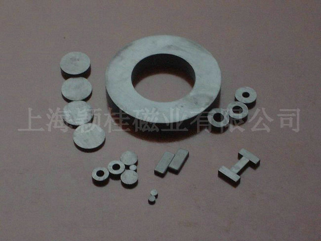 鐵氧體磁鐵的特點(diǎn)及類(lèi)型如何